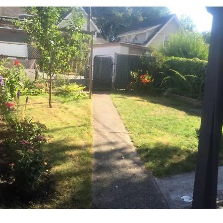 4 Bedroom Upper Level Kits Home Vancouver Extérieur photo