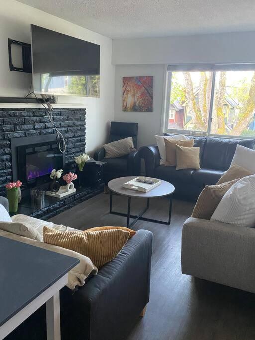 4 Bedroom Upper Level Kits Home Vancouver Extérieur photo